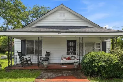272 N Dogwood Avenue, Social Circle, GA 30025 - Photo 1