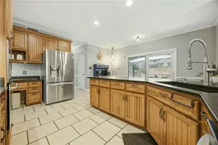 1390 Rivershyre Pkwy, Lawrenceville, GA 30043 - Photo 16