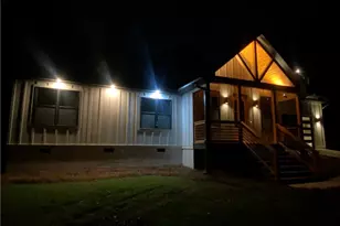 374 Academy Woods Dr, Jefferson, GA 30549 - Photo 10