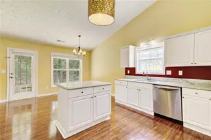 3231 Bonita Ct, Buford, GA 30519 - Photo 12