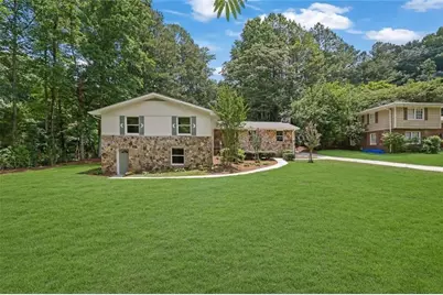 2270 Addison Road NE, Marietta, GA 30066 - Photo 2