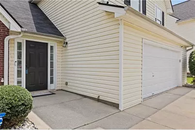 1055 Grace Drive, Lawrenceville, GA 30043 - Photo 4