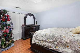 1055 Grace Dr, Lawrenceville, GA 30043 - Photo 14