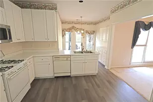 2813 Colleton Dr, Marietta, GA 30066 - Photo 6