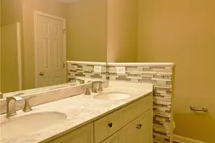 4123 Ravenwood Ct, Union City, GA 30291 - Photo 10