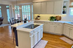 2705 Montclair Pl, Snellville, GA 30078 - Photo 8