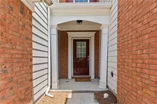 2027 Polesdean Trace, Duluth, GA 30097 - Photo 2