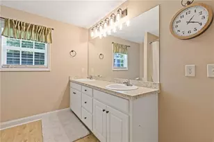 521 Embassy Walk, Winder, GA 30680 - Photo 22