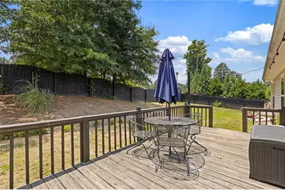 521 Embassy Walk, Winder, GA 30680 - Photo 32