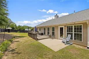 521 Embassy Walk, Winder, GA 30680 - Photo 30