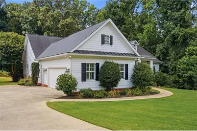 5105 Stefan Ridge Way, Buford, GA 30519 - Photo 4