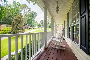 6150 Shallow Wood Ln, Douglasville, GA 30135 - Photo 4