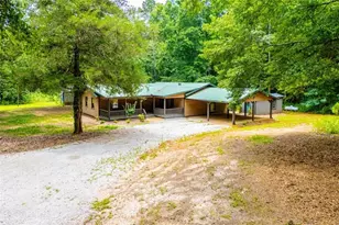 315 Laurel Rd, Carrollton, GA 30117 - Photo 2