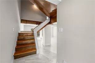 1009 Riverbend Club Dr SE, Atlanta, GA 30339 - Photo 2