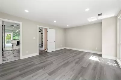 1009 Riverbend Club Drive SE, Atlanta, GA 30339 - Photo 14