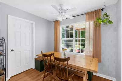 503 E Lake Court, Woodstock, GA 30188 - Photo 24