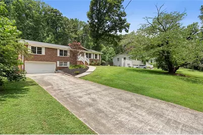 675 Teague Drive NW, Kennesaw, GA 30152 - Photo 2