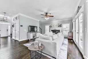 422 Old Deerfield Ln, Woodstock, GA 30189 - Photo 10