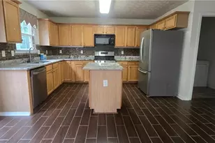 3811 Roxfield Dr, Buford, GA 30518 - Photo 8