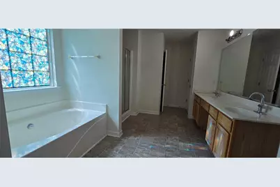 3811 Roxfield Dr, Buford, GA 30518 - Photo 16