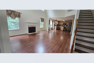 3811 Roxfield Dr, Buford, GA 30518 - Photo 2