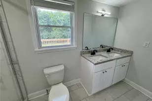 69 4th St, Griffin, GA 30223 - Photo 16