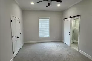 69 4th St, Griffin, GA 30223 - Photo 4