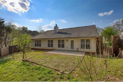 565 Ambur Lake Dr, Lawrenceville, GA 30043 - Photo 42