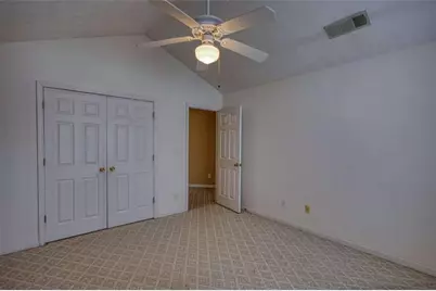 565 Ambur Lake Dr, Lawrenceville, GA 30043 - Photo 36