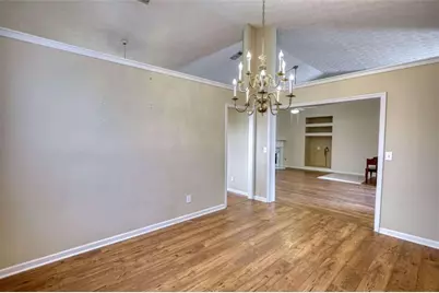 565 Ambur Lake Dr, Lawrenceville, GA 30043 - Photo 12