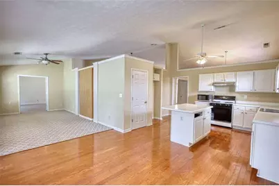 565 Ambur Lake Dr, Lawrenceville, GA 30043 - Photo 20