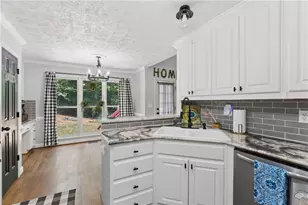850 Ivy Ridge Dr, Loganville, GA 30052 - Photo 10