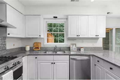 50 Parkside Circle, Marietta, GA 30068 - Photo 18