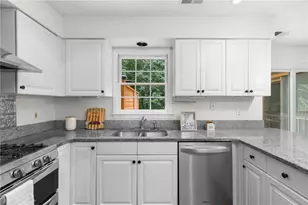 50 Parkside Cir, Marietta, GA 30068 - Photo 18