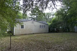 1383 Almont Dr SW, Atlanta, GA 30310 - Photo 16