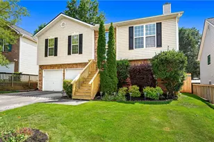 5822 Bridgeport Ct, Flowery Branch, GA 30542 - Photo 2
