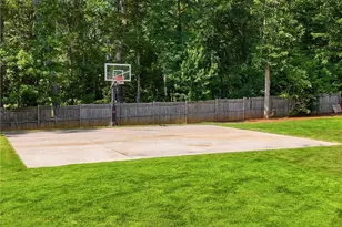 1860 W Elmwood Dr, Acworth, GA 30102 - Photo 8