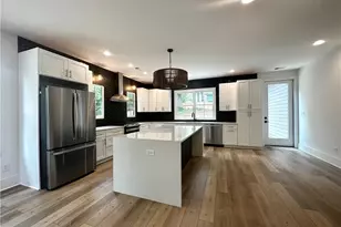 192 Claire Dr SE, Atlanta, GA 30315 - Photo 6