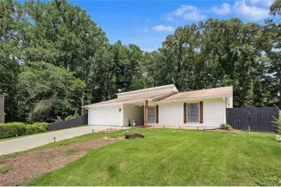 10 Saratoga Drive, Lawrenceville, GA 30044 - Photo 4