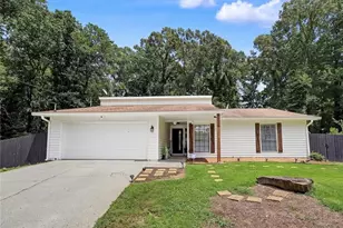 10 Saratoga Dr, Lawrenceville, GA 30044 - Photo 1