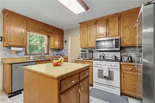 2019 Amherst Ln SE, Conyers, GA 30094 - Photo 8