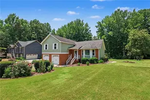 2019 Amherst Ln SE, Conyers, GA 30094 - Photo 2