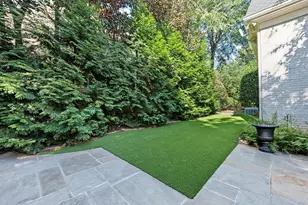 82 Blackland Rd NW, Atlanta, GA 30342 - Photo 32