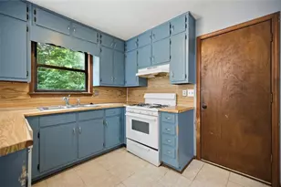 2778 Porter Dr, Lawrenceville, GA 30044 - Photo 4
