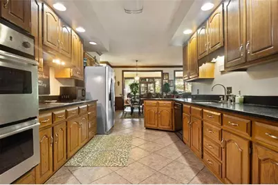 422 Ridgewood Circle, Summerville, GA 30747 - Photo 4