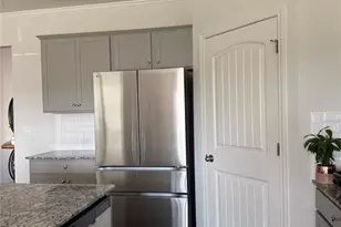 325 Thompson Dr, Dallas, GA 30132 - Photo 6