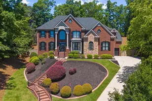 1370 Boomer Cir, Suwanee, GA 30024 - Photo 2