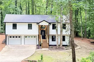 4508 Lost Mountain Ct, Powder Springs, GA 30127 - Photo 2