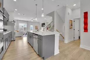 820 Fairview Cir, Roswell, GA 30076 - Photo 8