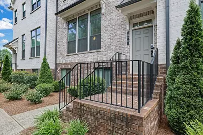 820 Fair View Circle, Roswell, GA 30076 - Photo 1